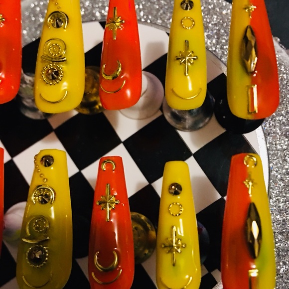 👸🏾Queen Mandarin Sun ☀️ Press On Nails - Picture 6 of 10